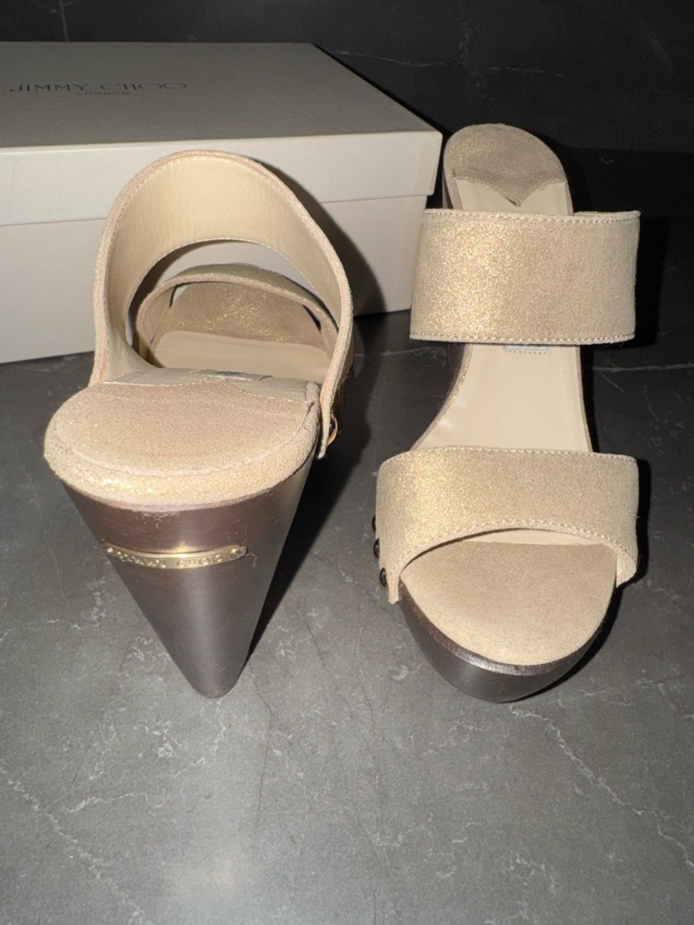 Jimmy Choo Beige Gold Metallic Block Heel Sandals - Picture 4 of 6